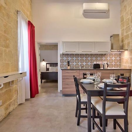 Vallettastay Old Lodge Apartment 3 ภายนอก รูปภาพ