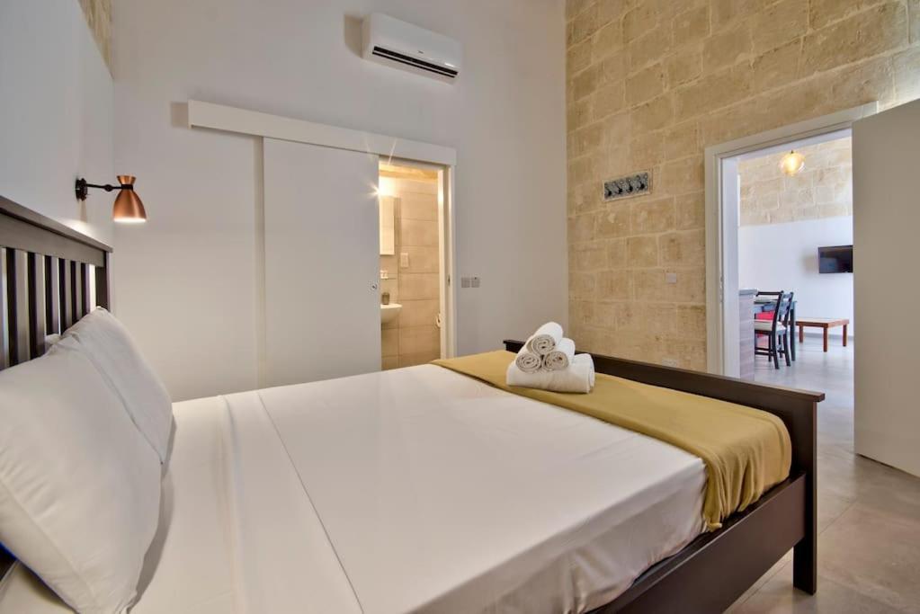 Vallettastay Old Lodge Apartment 3 ภายนอก รูปภาพ