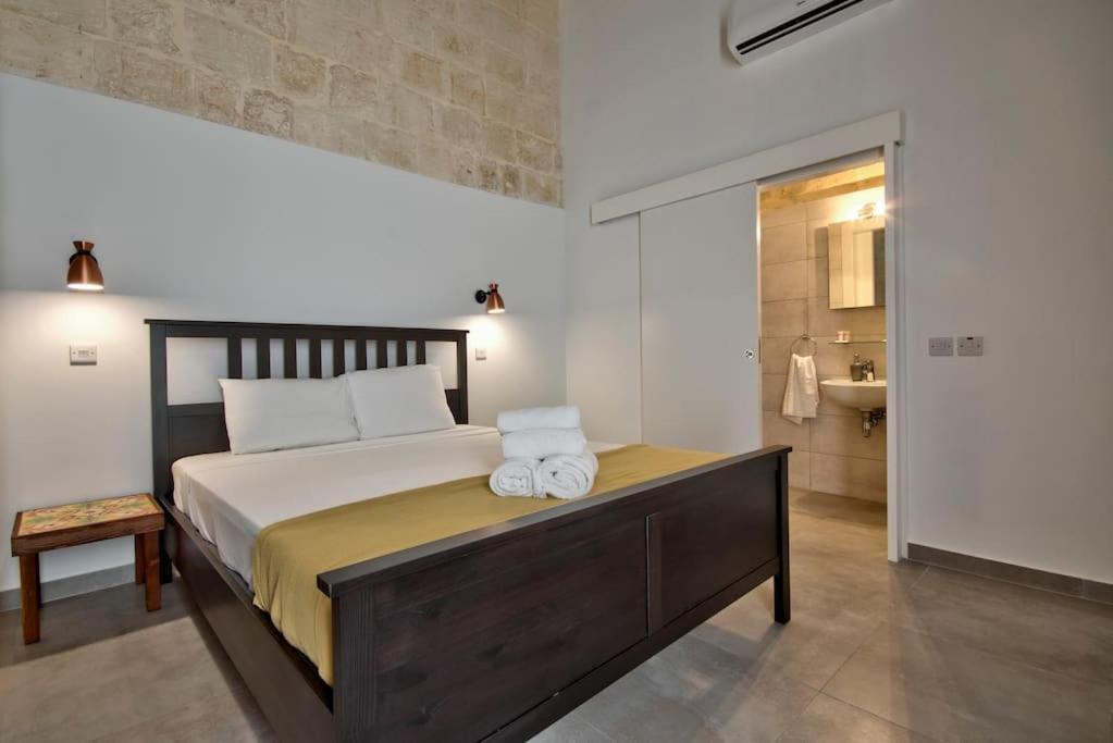 Vallettastay Old Lodge Apartment 3 ภายนอก รูปภาพ